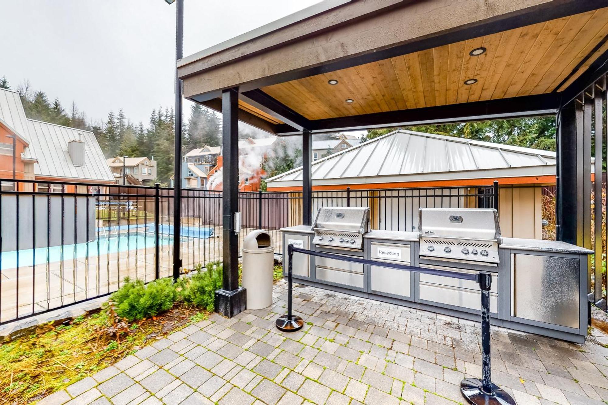 Lake Placid Coach House 16 Вістлер Екстер'єр фото